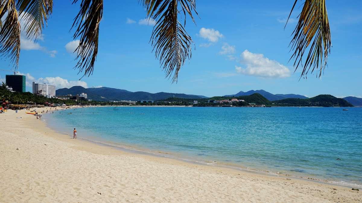 俄罗斯太平洋舰队战舰编队在中国东海举行防空演习