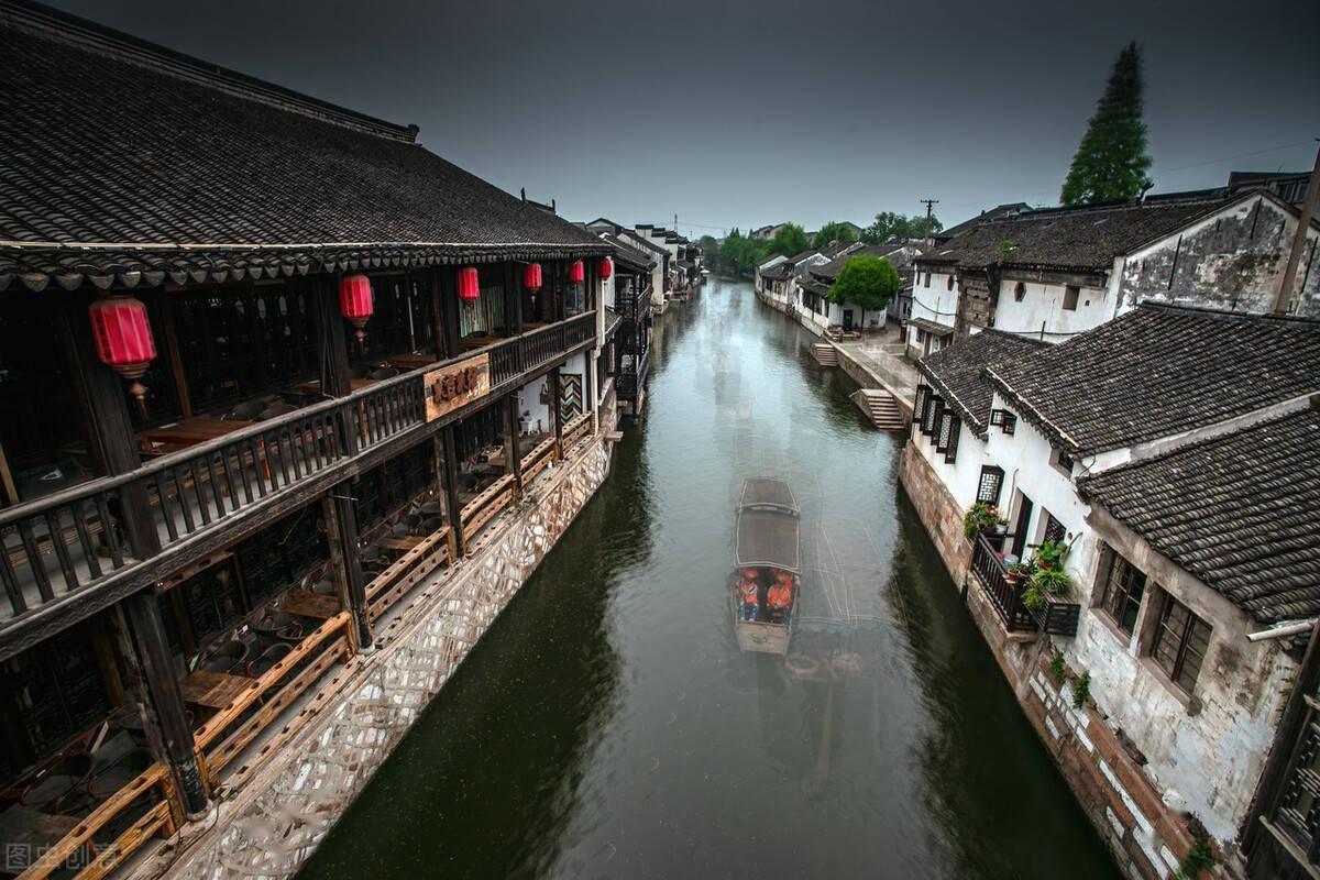 你今年拿了多少压岁钱用英文怎么说？