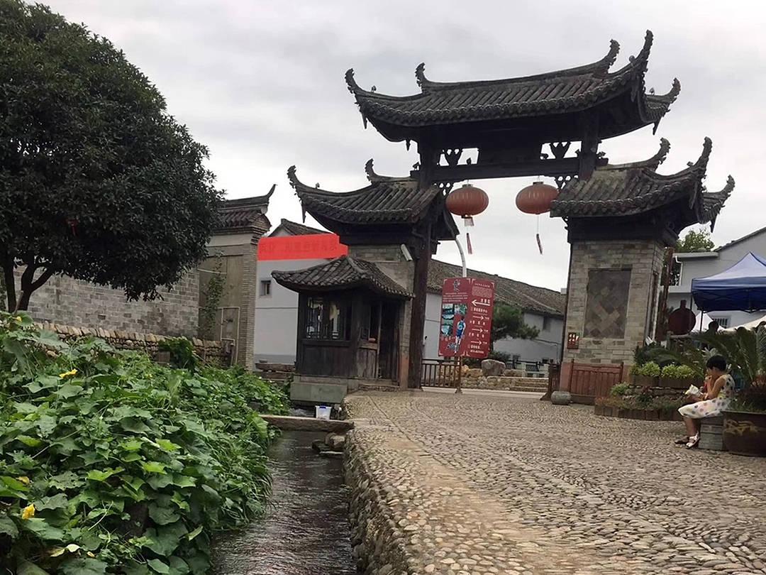 寻找迷路的女孩